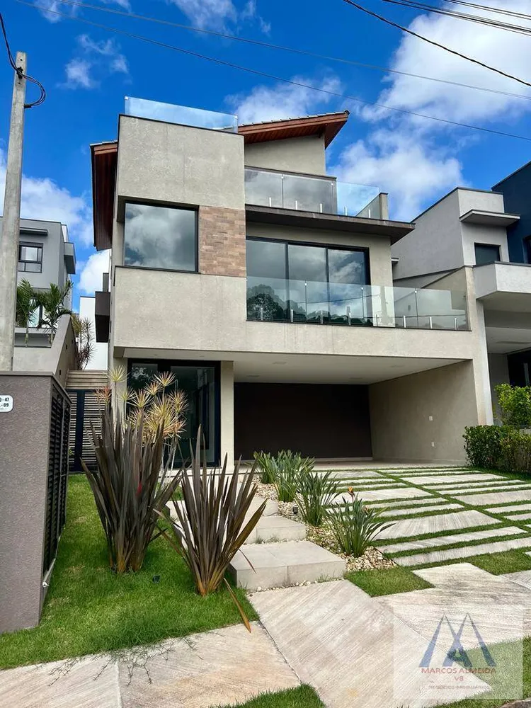 Casa, 3 quartos, 244 m² - Foto 1