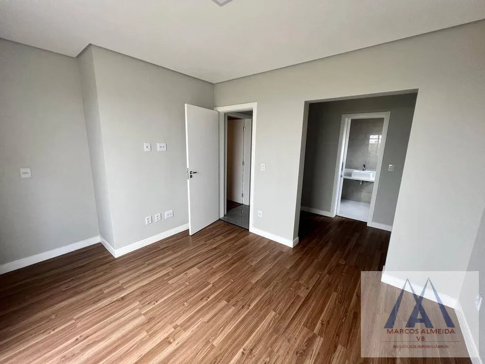 Casa, 3 quartos, 244 m² - Foto 8