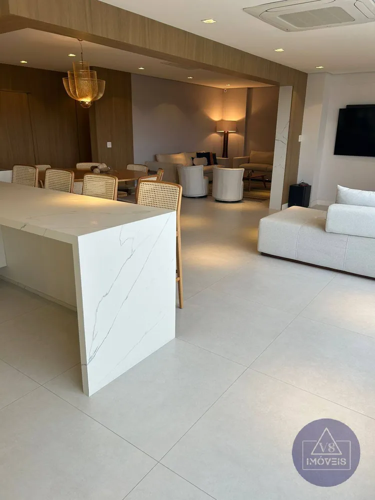 Apartamento, 3 quartos, 241 m² - Foto 8