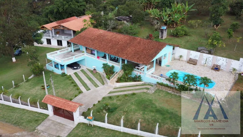 Chácara, 3 quartos, 2450 m² - Foto 1