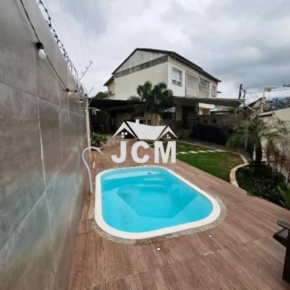 Casa, 3 quartos, 195 m² - Foto 1