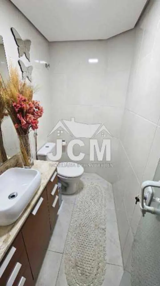 Casa, 3 quartos, 195 m² - Foto 1