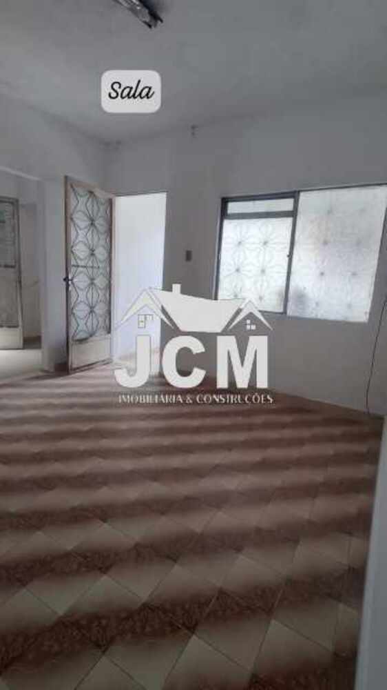 Casa à venda com 2 quartos, 45m² - Foto 1