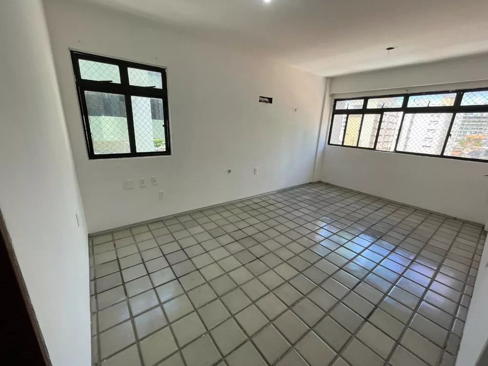 Apartamento à venda com 3 quartos, 180m² - Foto 5