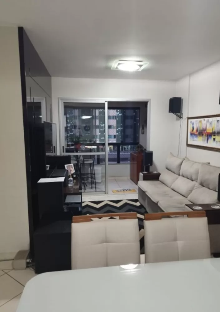 Apartamento à venda com 3 quartos, 91m² - Foto 1