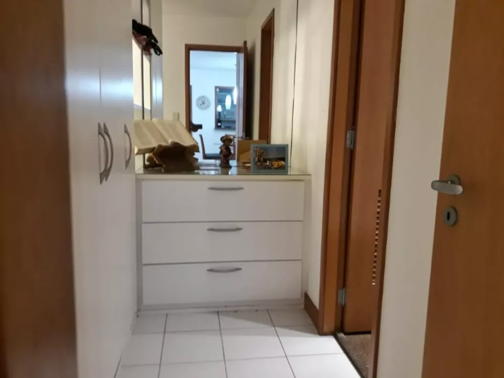 Apartamento à venda com 2 quartos, 72m² - Foto 3