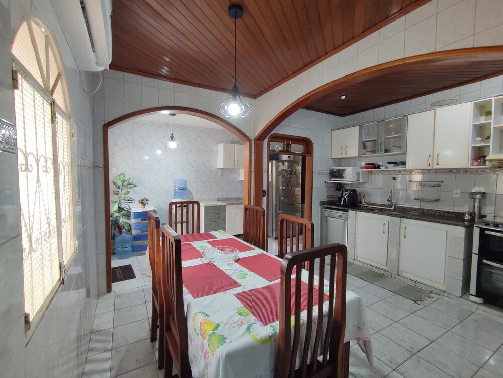 Casa, 3 quartos, 250 m² - Foto 8