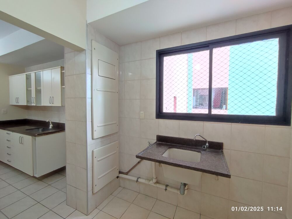 Apartamento à venda com 3 quartos, 110m² - Foto 4