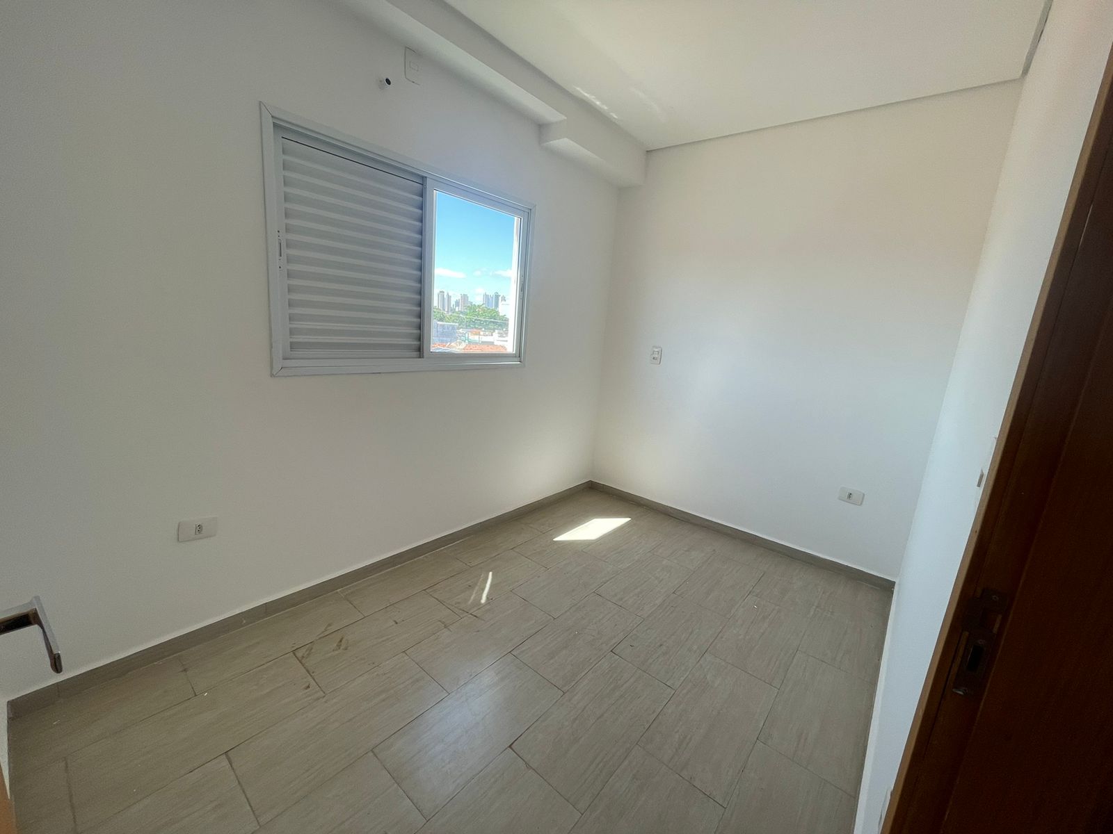 Apartamento à venda com 2 quartos, 70m² - Foto 12