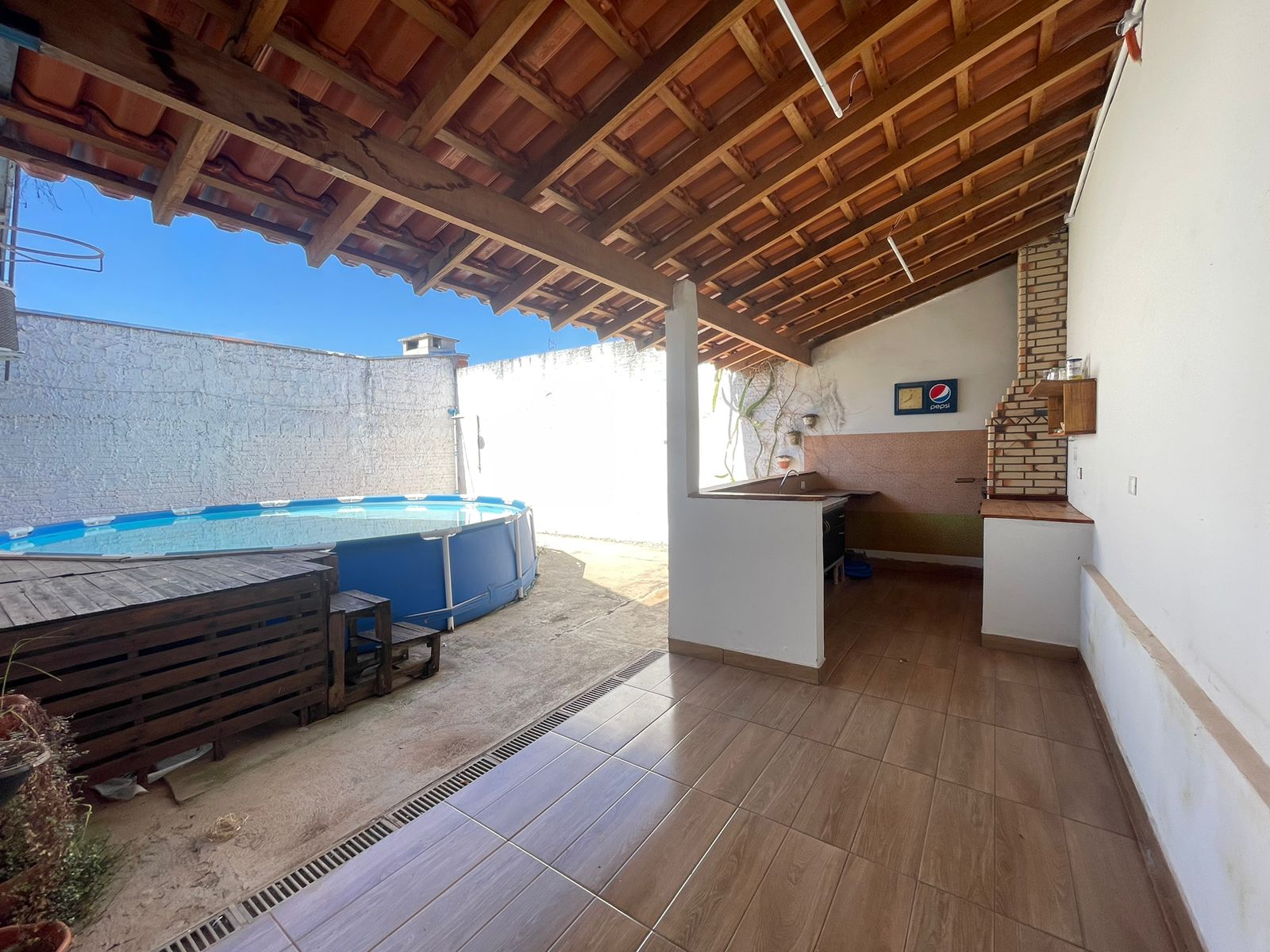 Casa à venda com 2 quartos, 47m² - Foto 10