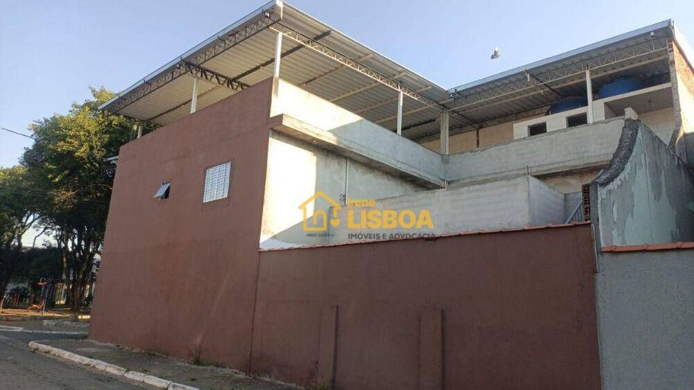 Sobrado, 8 quartos, 200 m² - Foto 3