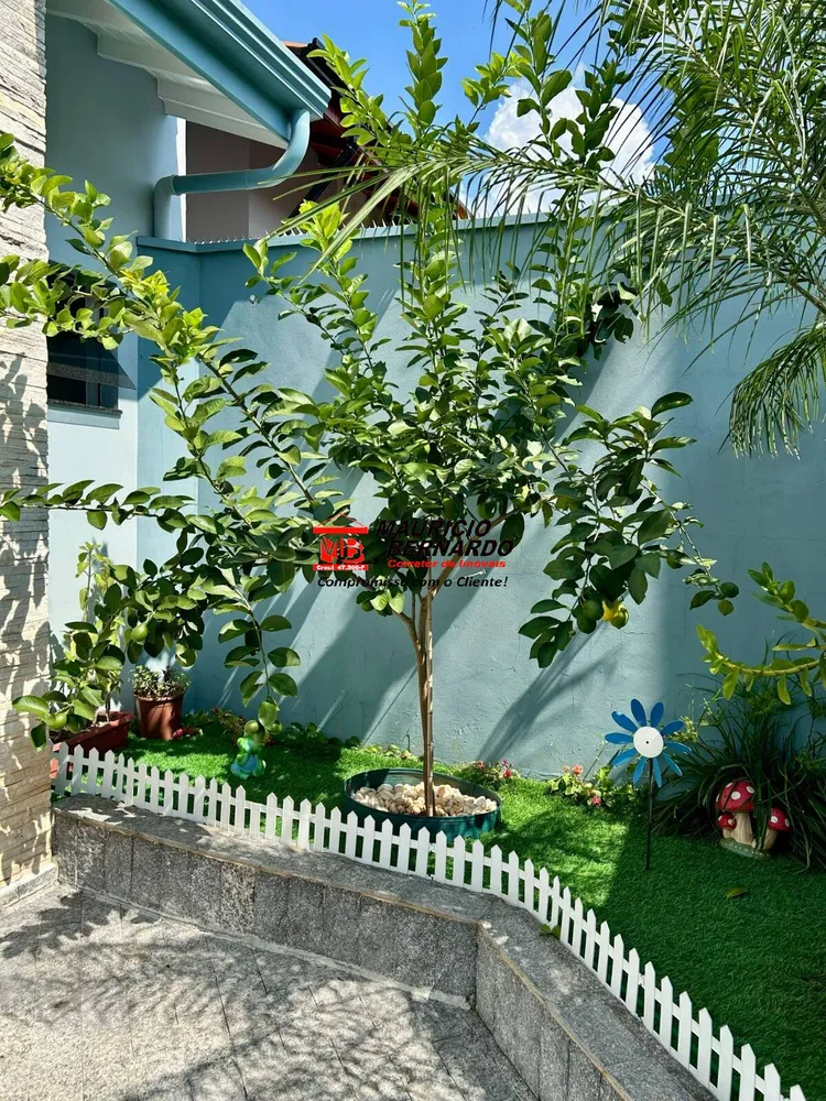 Casa, 3 quartos, 275 m² - Foto 2