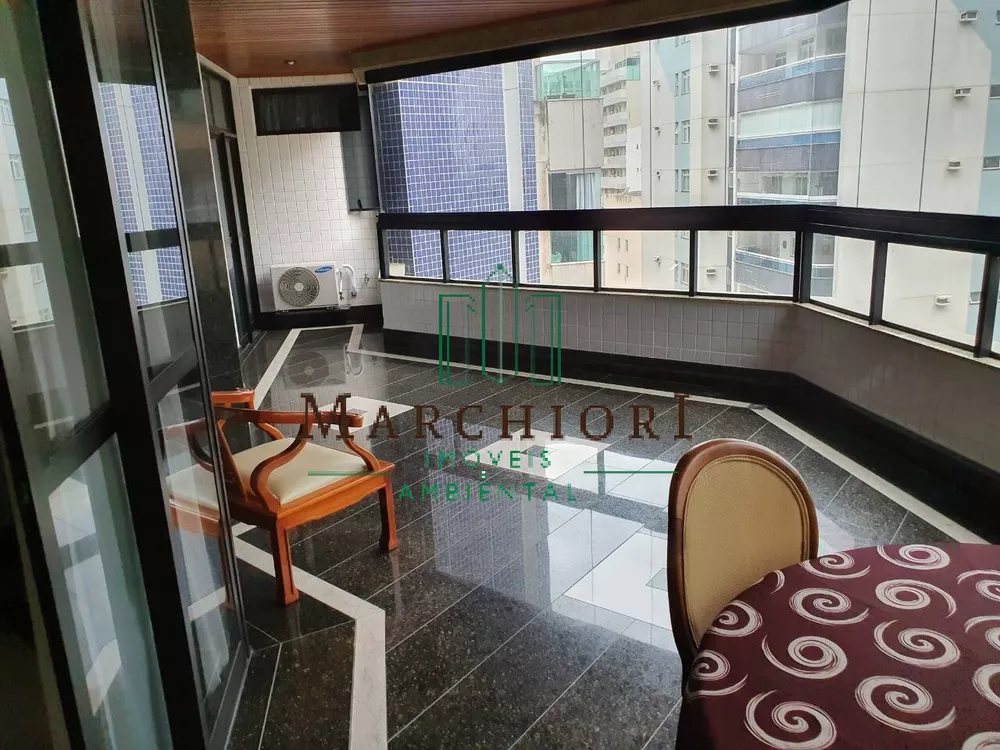 Apartamento à venda com 4 quartos, 250m² - Foto 1