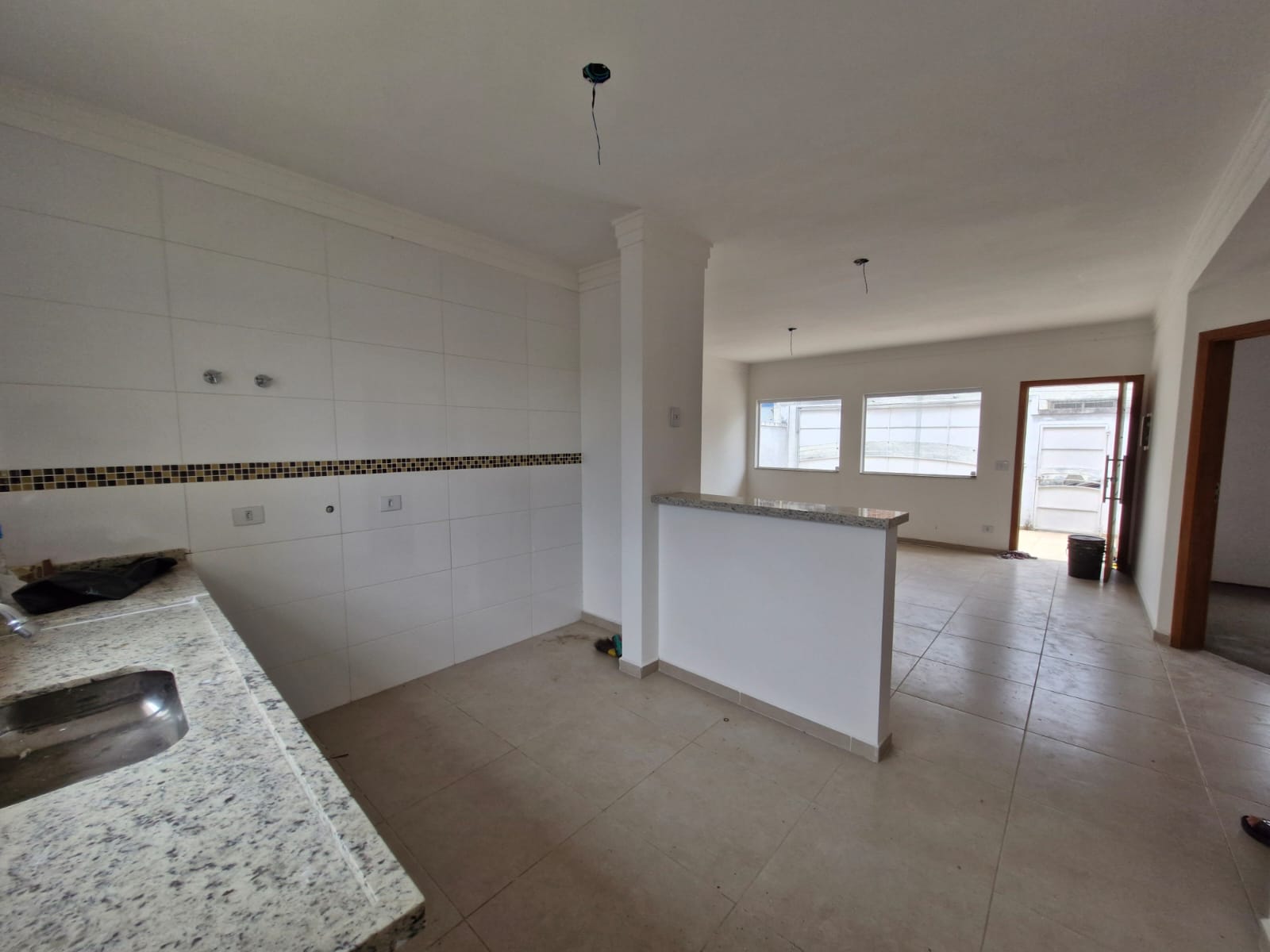 Casa à venda com 3 quartos, 95m² - Foto 11