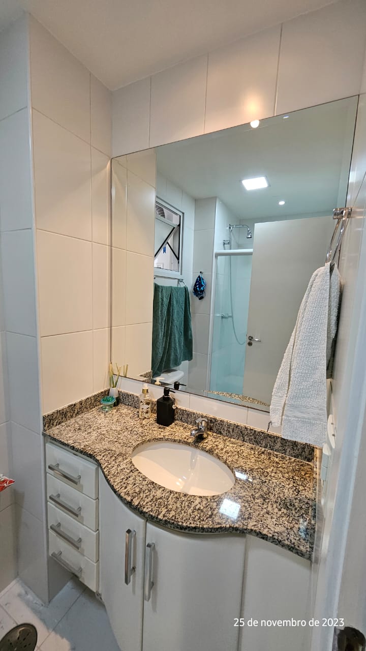 Apartamento à venda com 3 quartos, 83m² - Foto 2