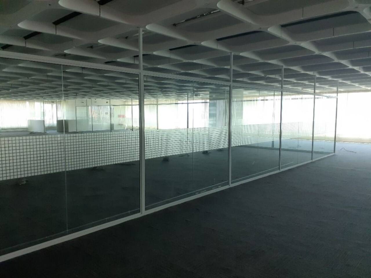 Conjunto Comercial-Sala à venda com 20 quartos, 2844m² - Foto 9