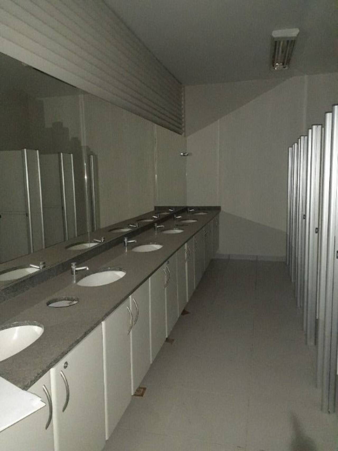 Conjunto Comercial-Sala à venda com 20 quartos, 2844m² - Foto 3