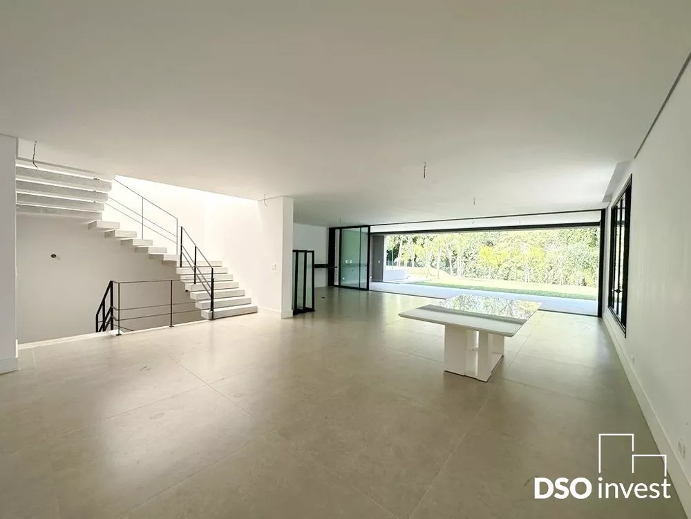 Casa de Condomínio à venda com 4 quartos, 828m² - Foto 3