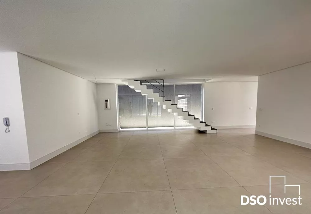 Casa de Condomínio à venda com 3 quartos, 472m² - Foto 4