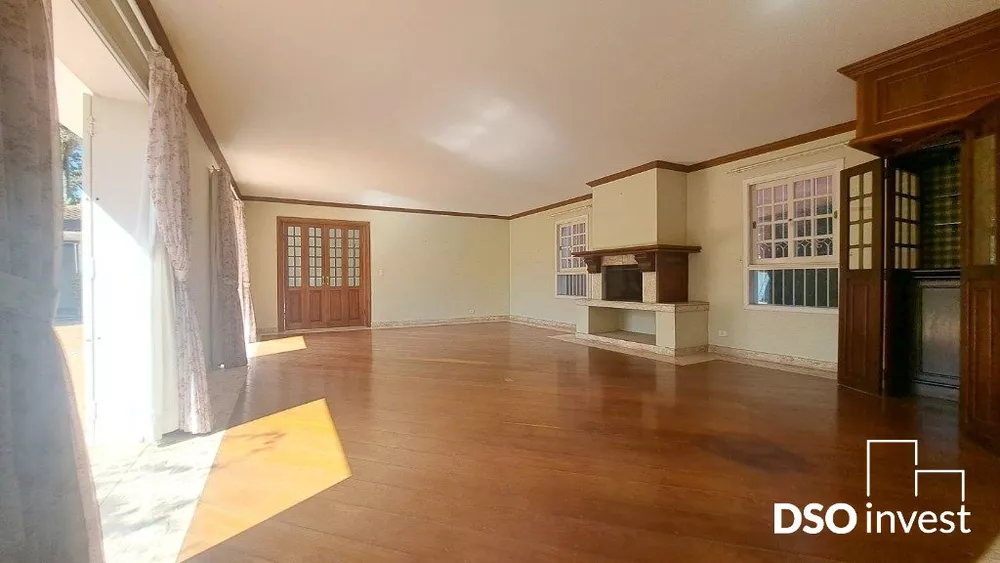 Casa à venda com 4 quartos, 500m² - Foto 4