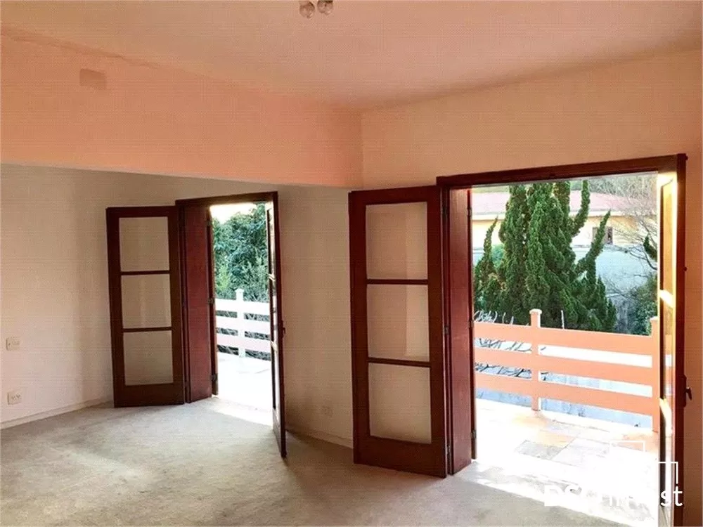 Casa à venda com 4 quartos, 750m² - Foto 4