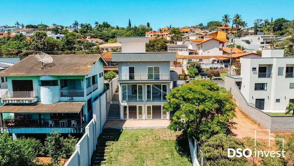 Casa à venda com 3 quartos, 282m² - Foto 2