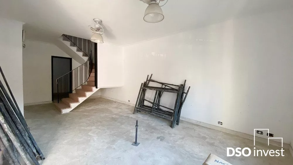 Casa à venda com 4 quartos, 250m² - Foto 3