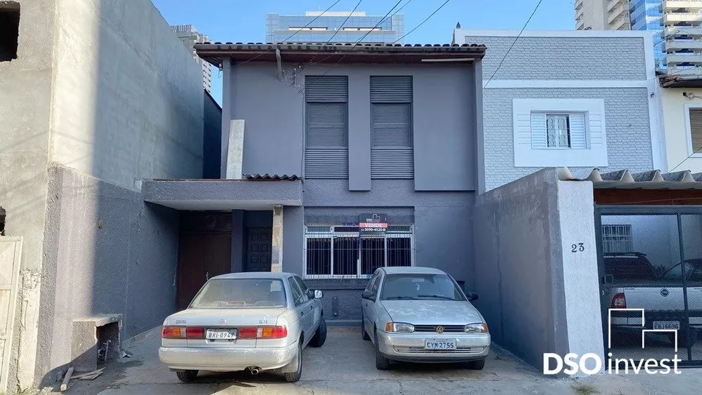 Casa à venda com 4 quartos, 250m² - Foto 1