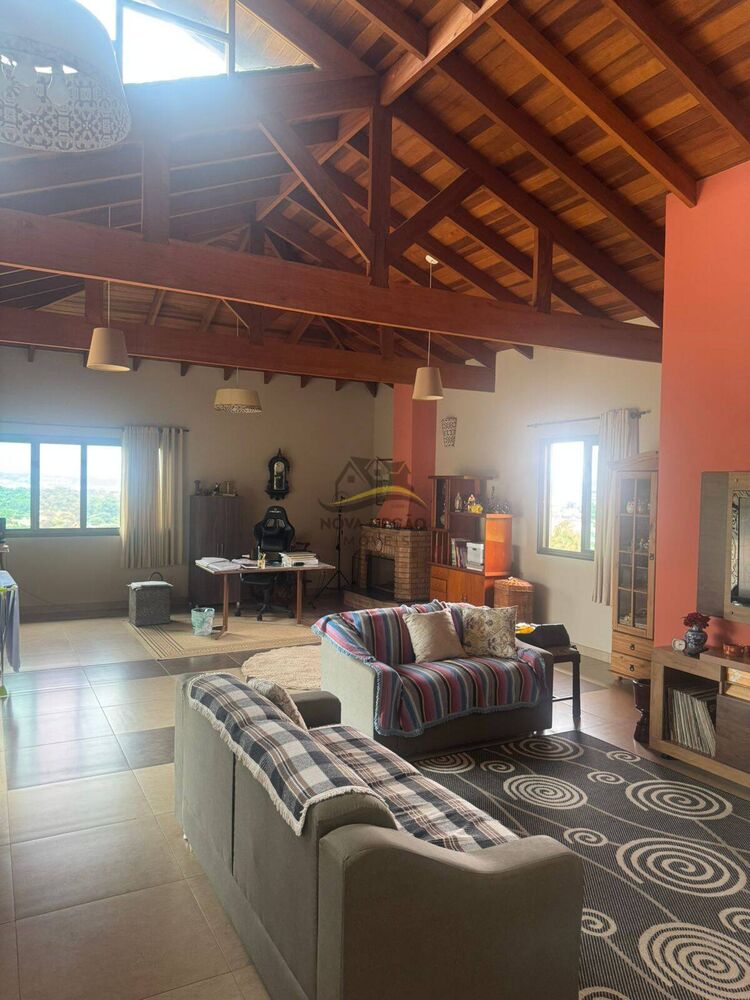 Casa, 3 quartos, 564 m² - Foto 1