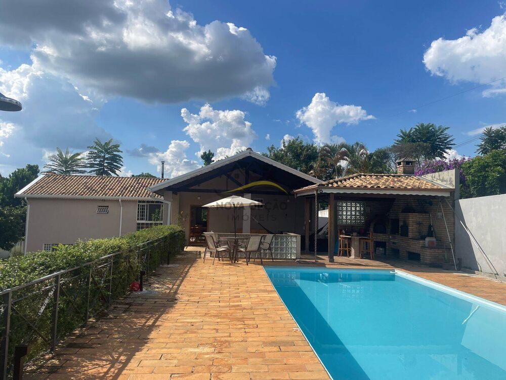 Casa, 4 quartos, 990 m² - Foto 1