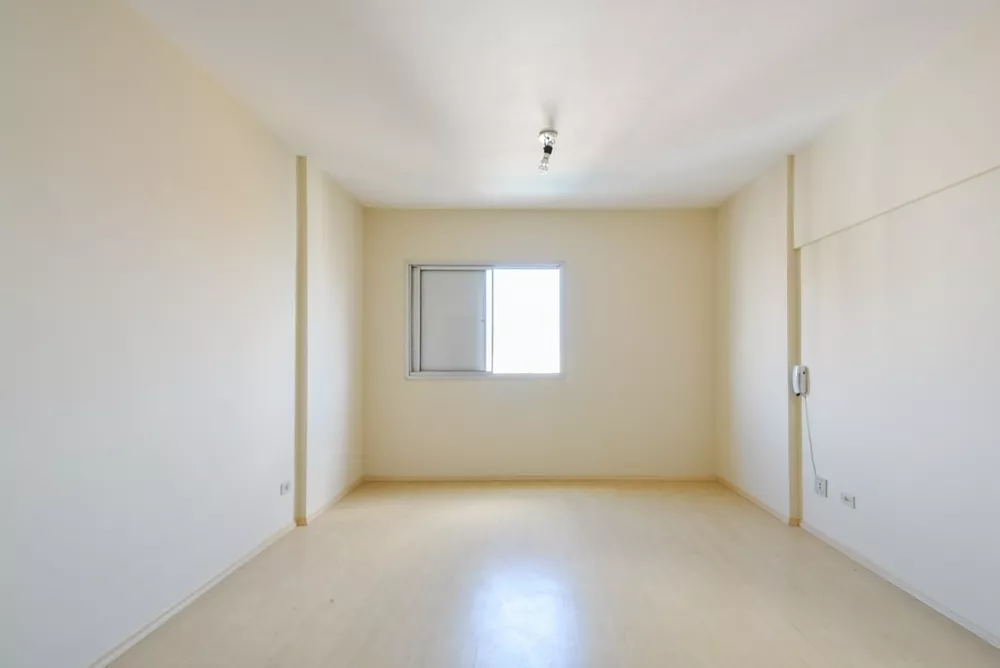 Apartamento à venda com 1 quarto, 35m² - Foto 1