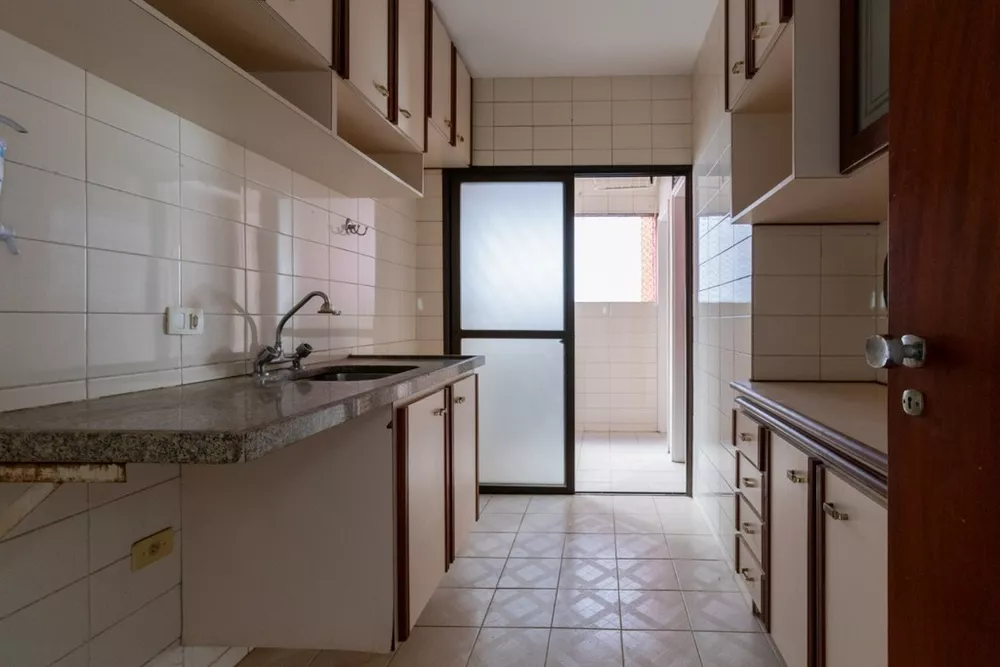 Apartamento à venda com 3 quartos, 82m² - Foto 4