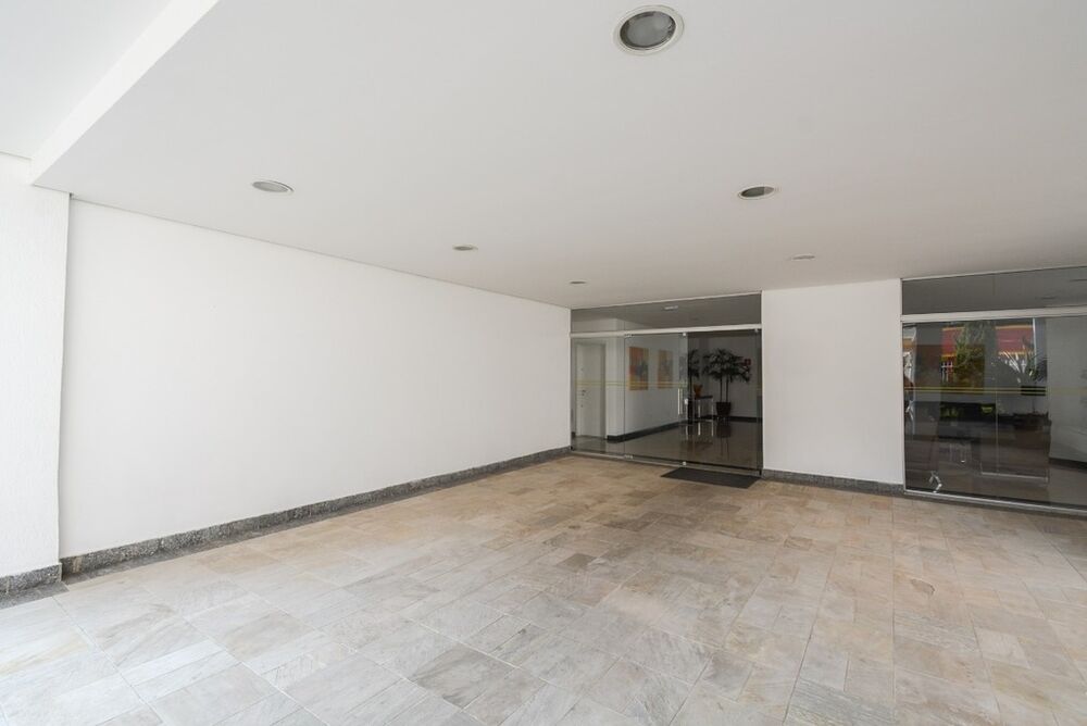 Apartamento à venda com 1 quarto, 45m² - Foto 4