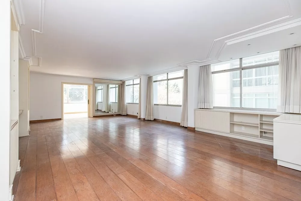 Apartamento à venda com 4 quartos, 390m² - Foto 1