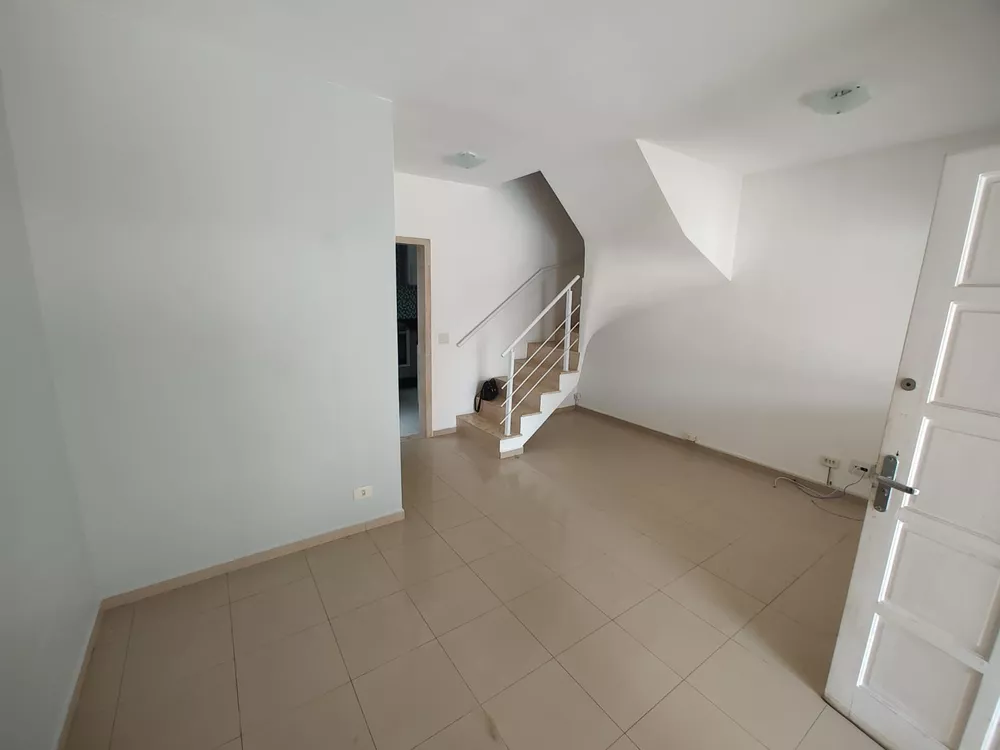 Casa à venda com 3 quartos, 92m² - Foto 3