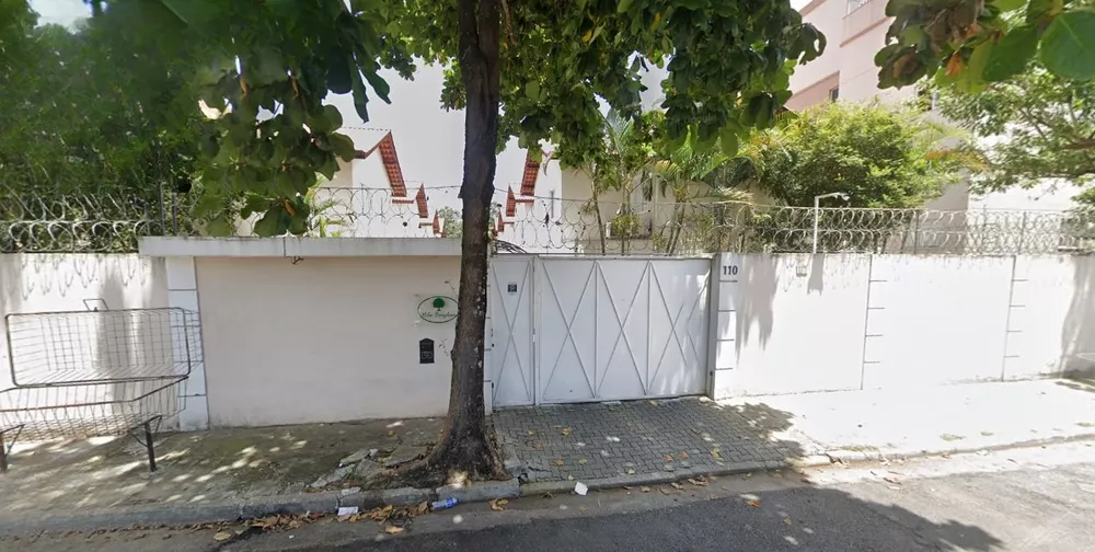 Casa à venda com 3 quartos, 92m² - Foto 1