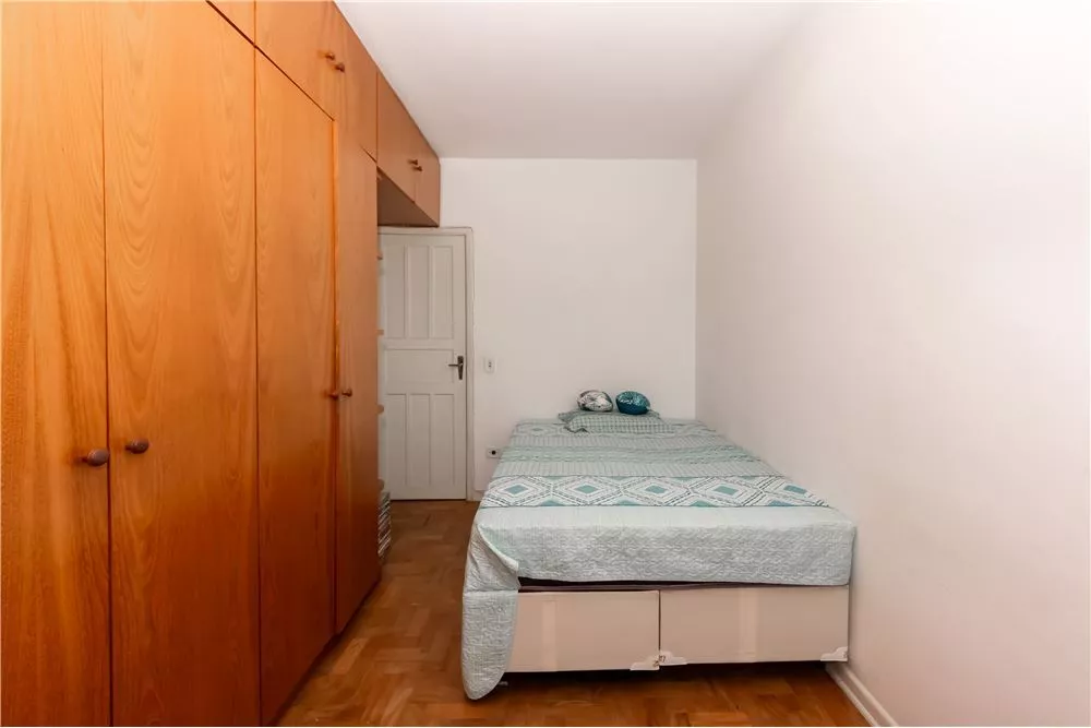 Apartamento à venda com 2 quartos, 95m² - Foto 2