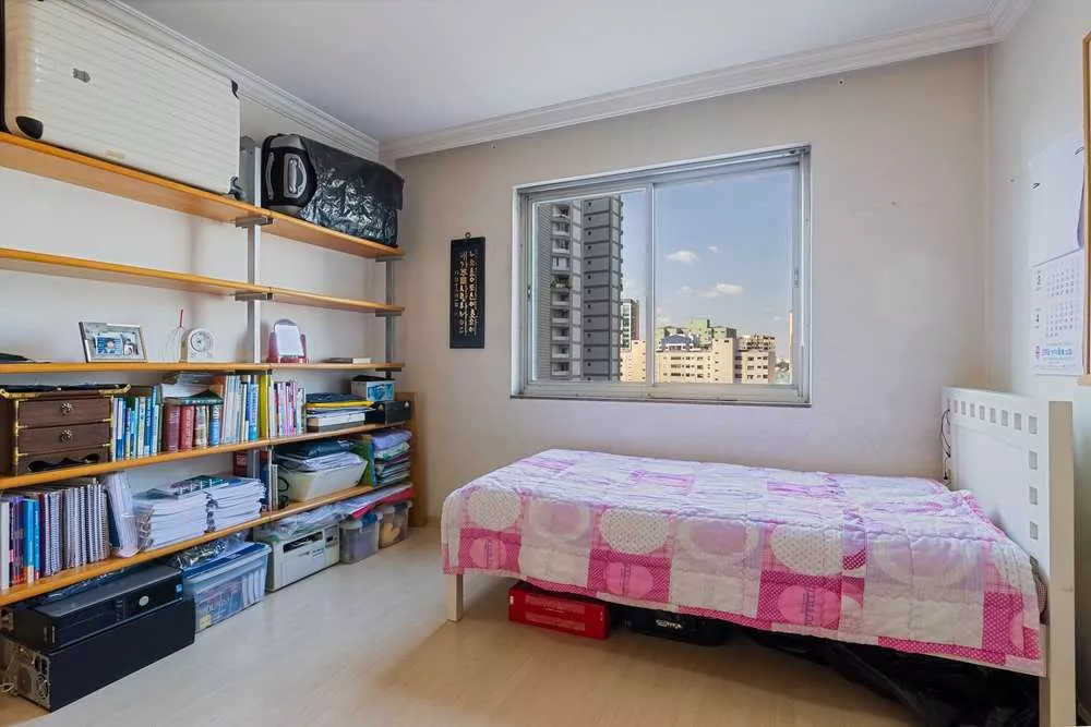 Apartamento à venda com 3 quartos, 137m² - Foto 4