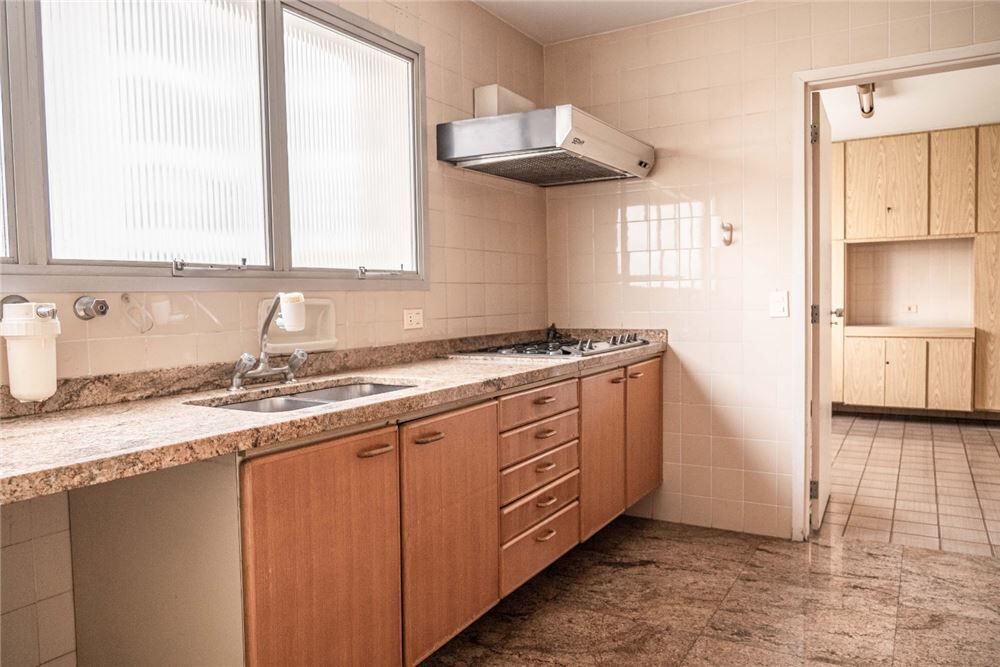 Apartamento, 3 quartos, 207 m² - Foto 1