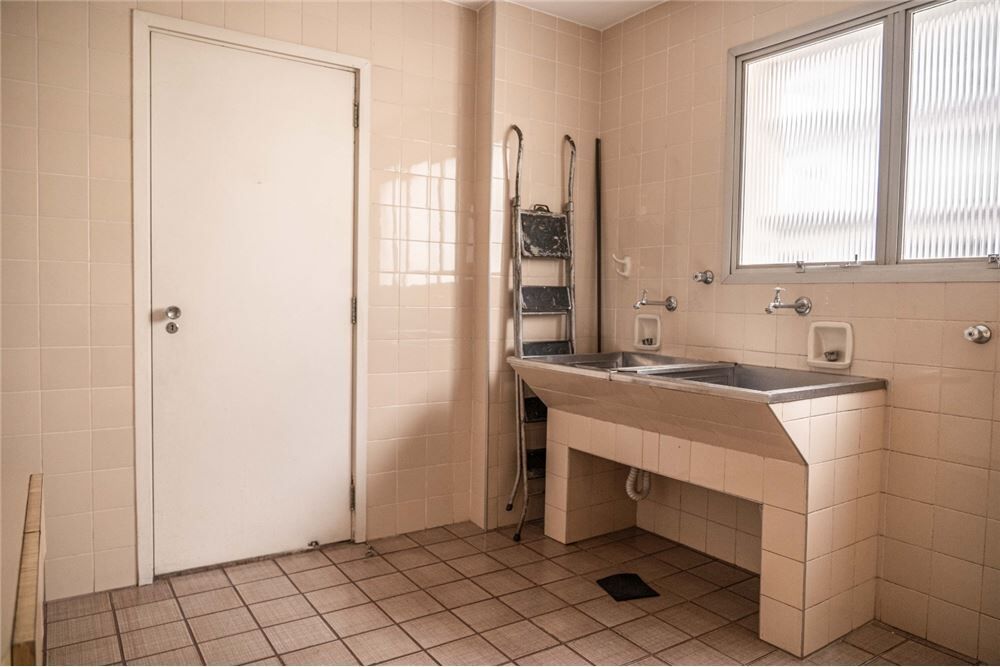 Apartamento, 3 quartos, 207 m² - Foto 2