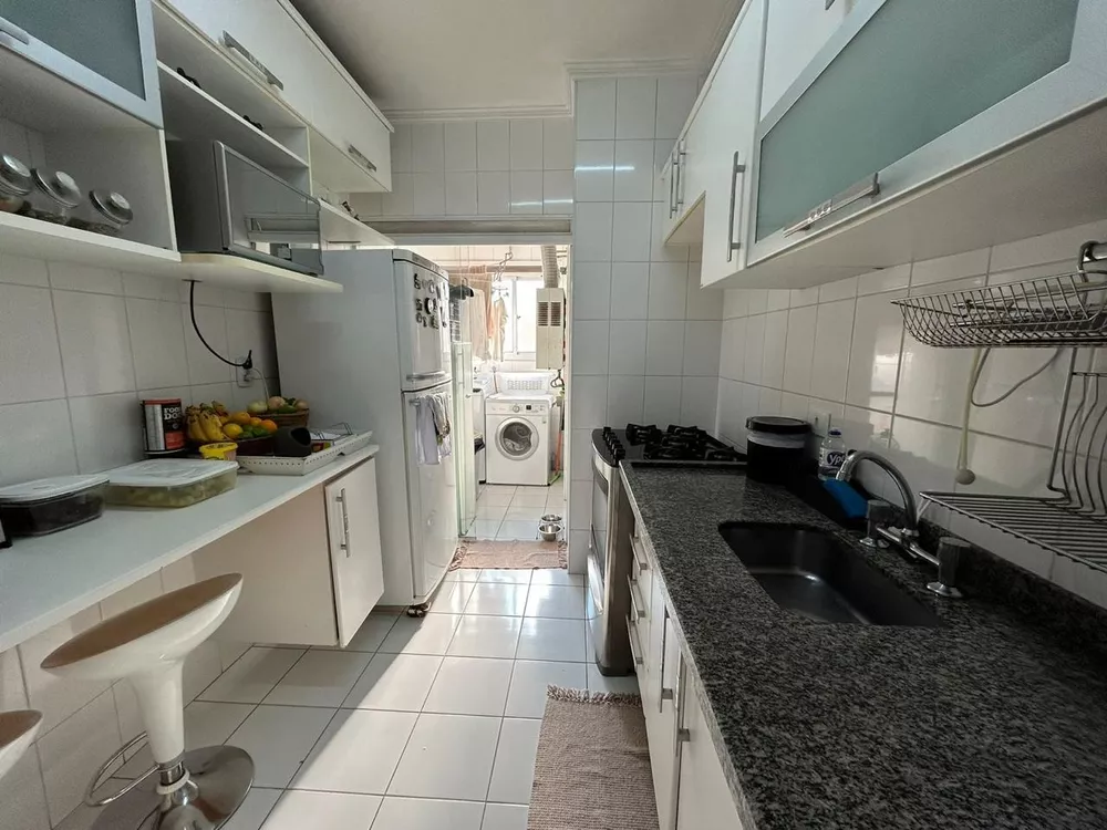 Apartamento à venda com 3 quartos, 80m² - Foto 4