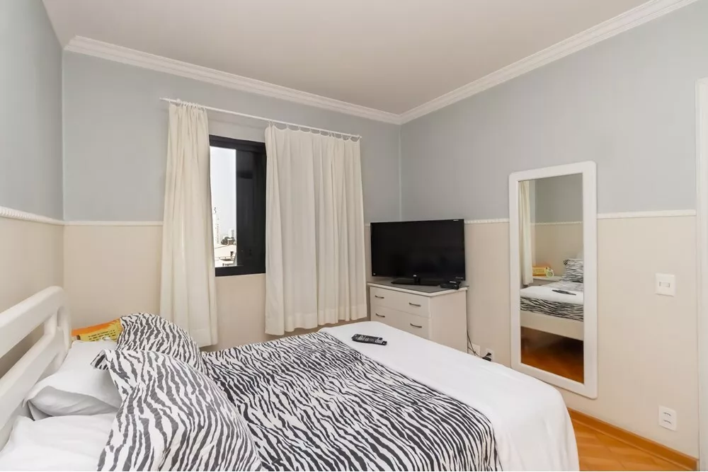 Apartamento à venda com 3 quartos, 158m² - Foto 3