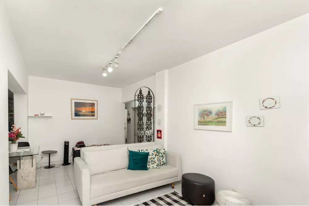 Apartamento à venda com 3 quartos, 104m² - Foto 1