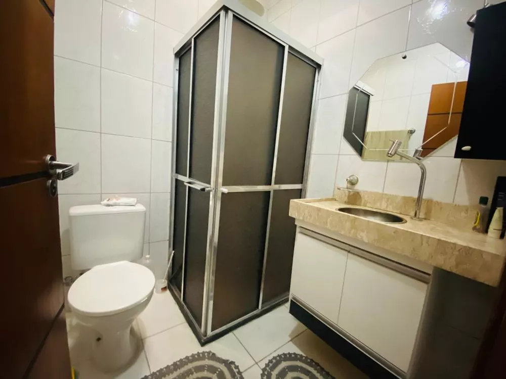 Casa à venda com 3 quartos, 180m² - Foto 3