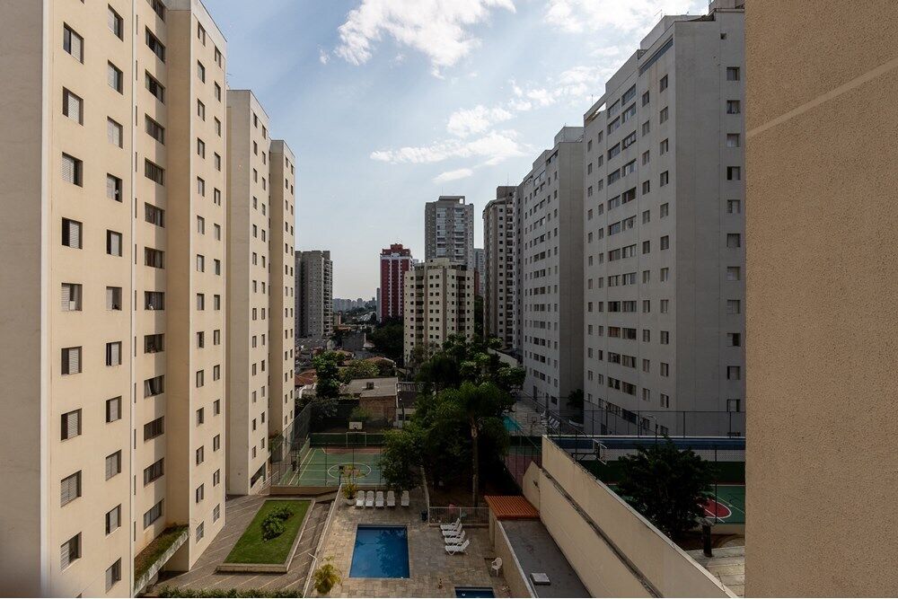 Apartamento à venda com 2 quartos, 74m² - Foto 4