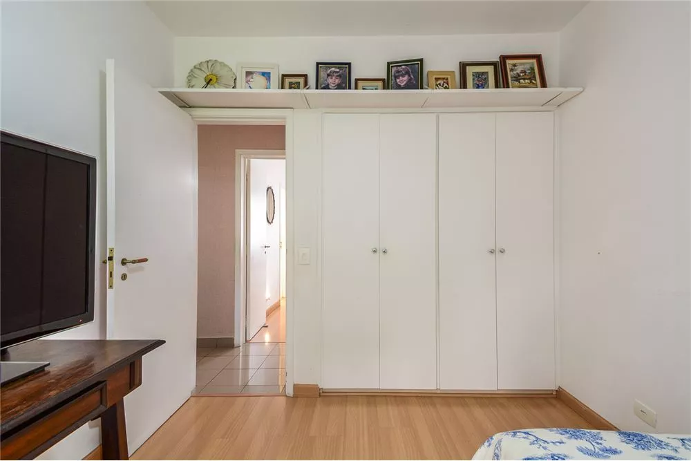 Apartamento à venda com 3 quartos, 92m² - Foto 2