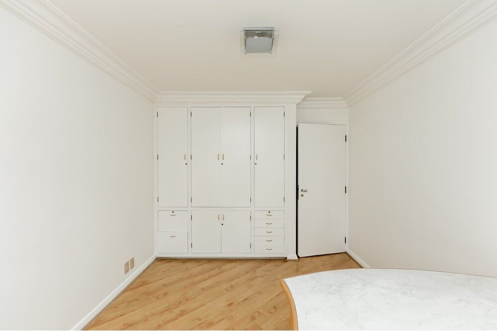 Apartamento, 3 quartos, 190 m² - Foto 1
