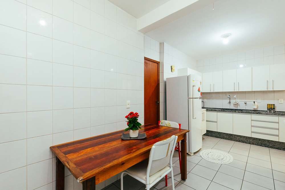 Apartamento à venda com 3 quartos, 105m² - Foto 1