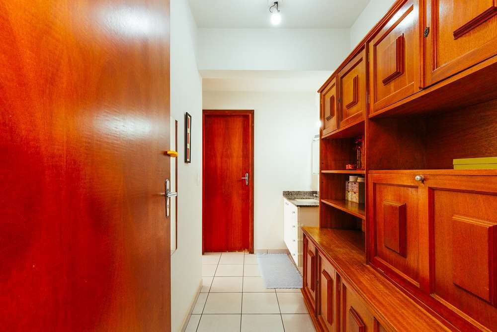 Apartamento à venda com 3 quartos, 105m² - Foto 4