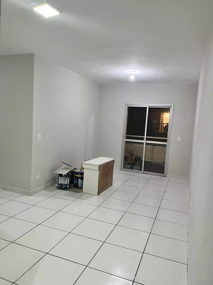 Apartamento à venda com 3 quartos, 80m² - Foto 1